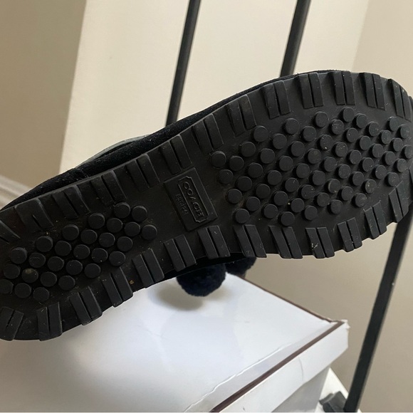 Coach black suede snow boots new with box - Picture 4 of 4